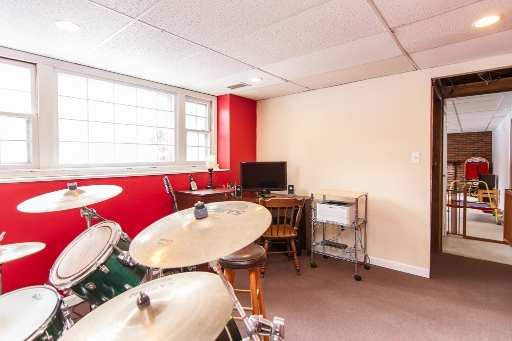 12 Northgate Road Franklin, MA 02038 - Photo 15 of 26 Gallery Image 15