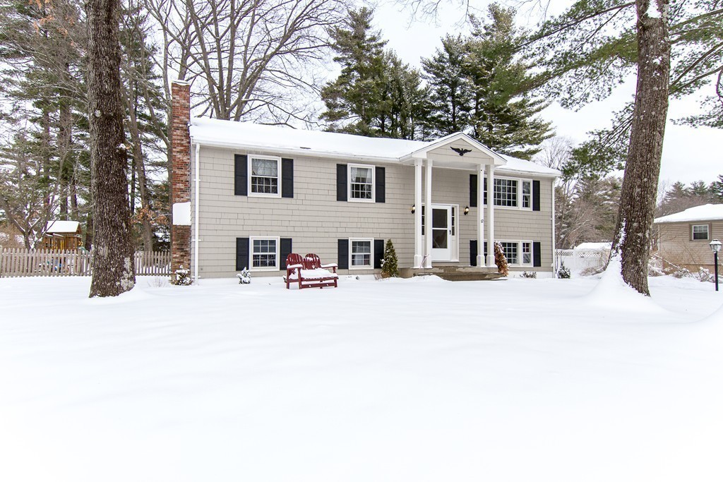 12 Northgate Road Franklin, MA 02038 - Photo 2 of 26 Gallery Image 2