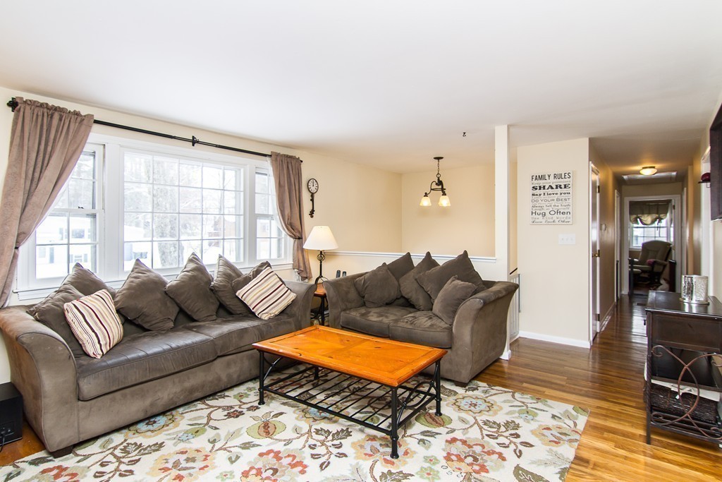 12 Northgate Road Franklin, MA 02038 - Photo 3 of 26 Gallery Image 3