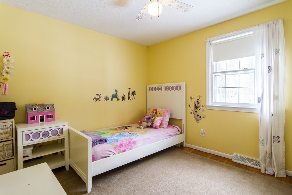 12 Northgate Road Franklin, MA 02038 - Photo 9 of 26 Gallery Image 9