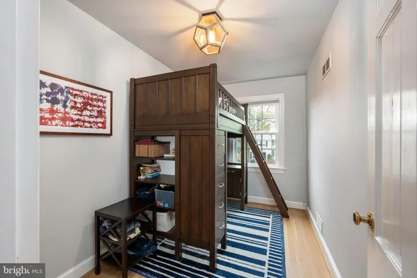 $5,900 | 822 South Royal Street, Alexandria, VA 22314