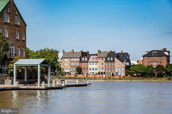 $5,900 | 822 South Royal Street, Alexandria, VA 22314