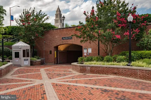 $5,900 | 822 South Royal Street, Alexandria, VA 22314