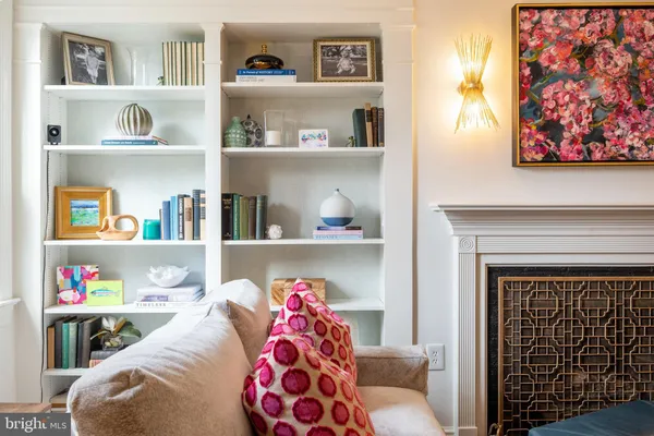 $5,900 | 822 South Royal Street, Alexandria, VA 22314