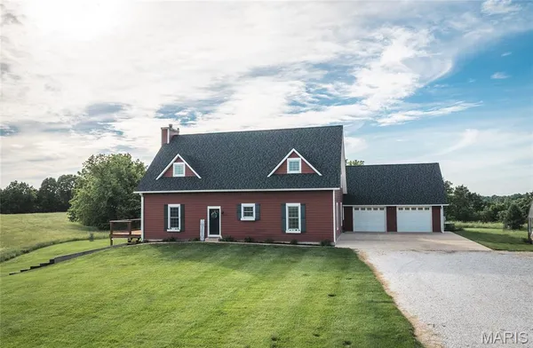 $1,299,900 | 90 Jug Hollow Road, Hamburg, IL 62045