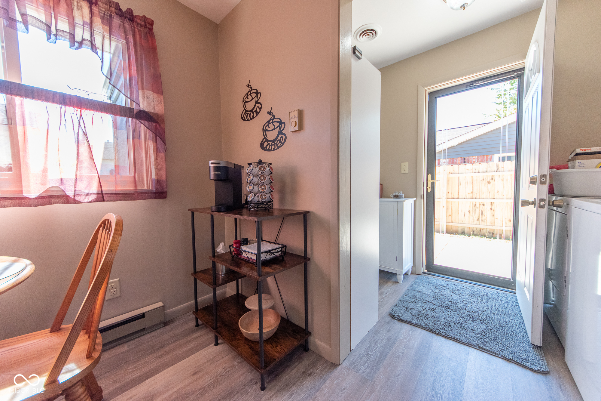 2855 12th Street Columbus, IN 47201 - Photo 13 of 28