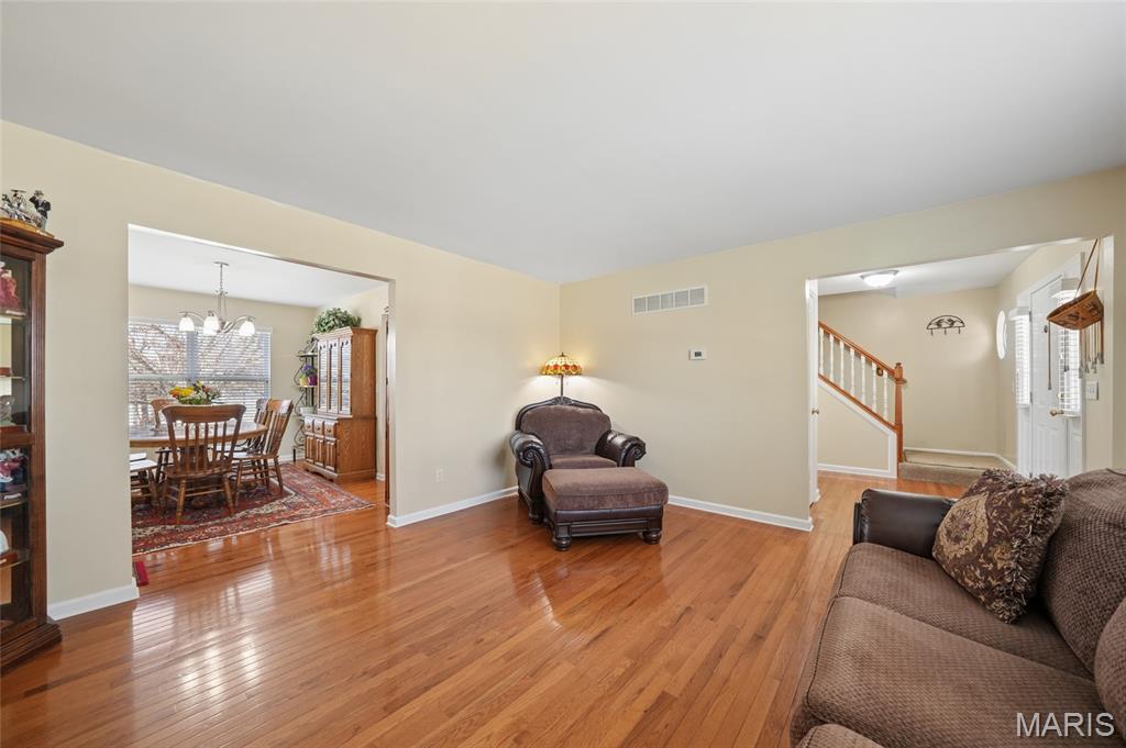 6099 Timber Hollow Lane High Ridge, MO 63049 - Photo 7 of 41