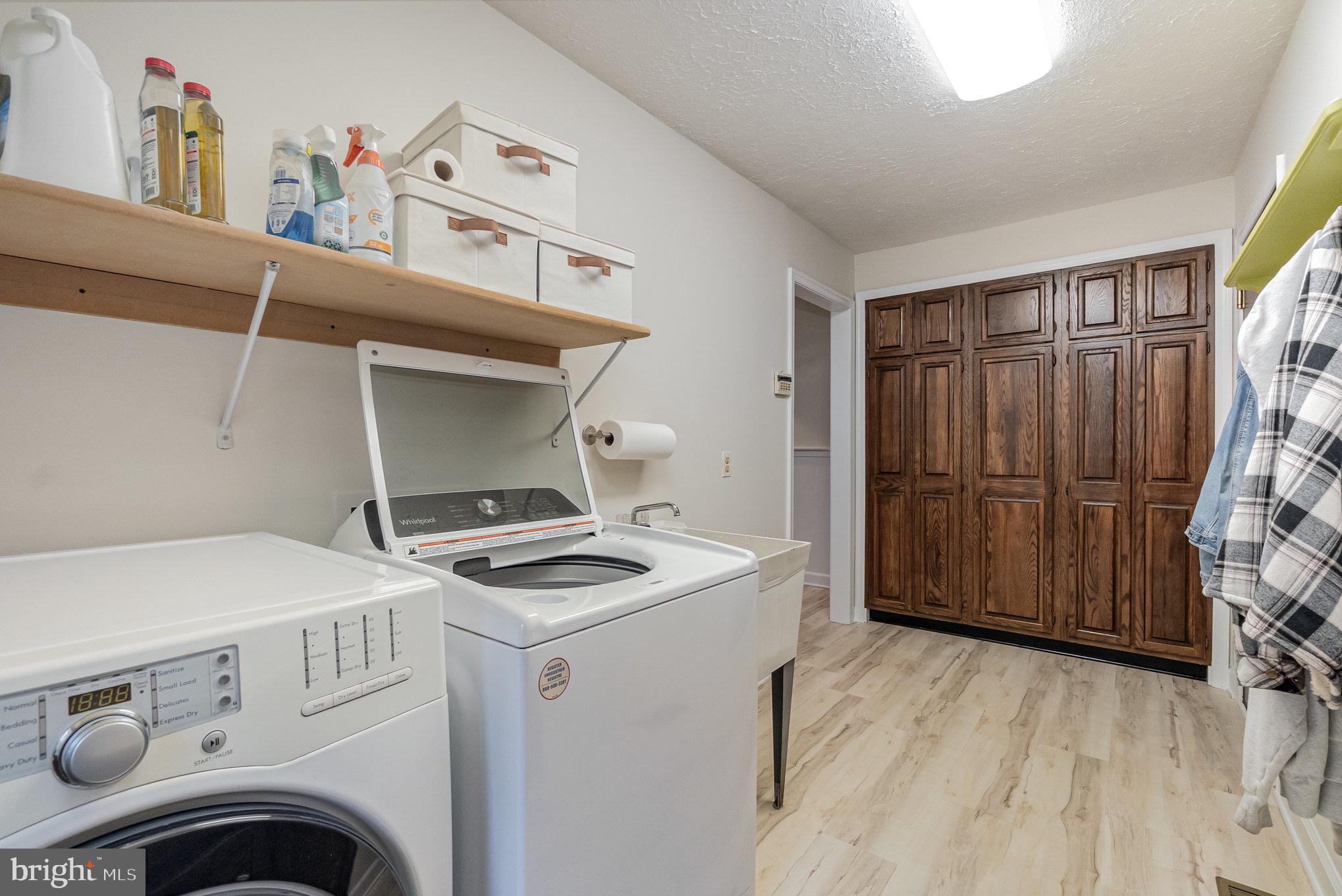 101 St Marys Road Pylesville, MD 21132 - Photo 19 of 57 1st floor laundry/mud room