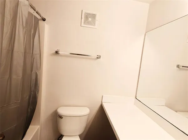 $500 | 4000 Southwest 23rd Street, Unit 5207 ROOM B, Gainesville, FL 32608