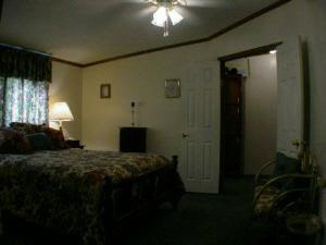 2196 Rariden Hill Mitchell, IN 47446 - Photo 5 of 9
