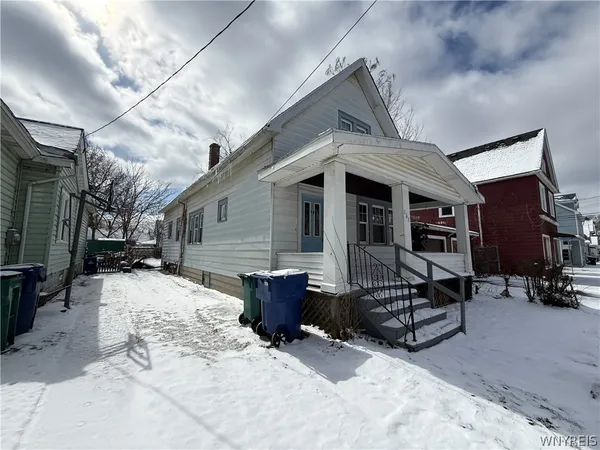 $144,900 | 161 Farmer Street, Buffalo, NY 14207