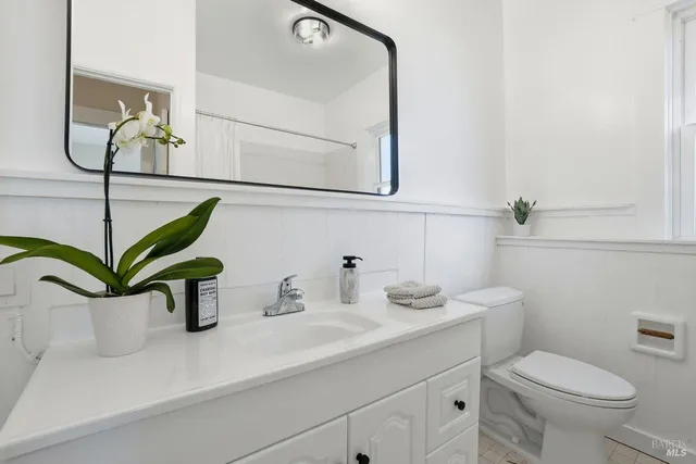 $1,850,000 | 1880-1882 Centro W Street, Tiburon, CA 94920