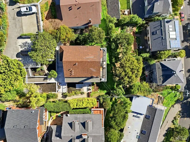 $1,850,000 | 1880-1882 Centro W Street, Tiburon, CA 94920