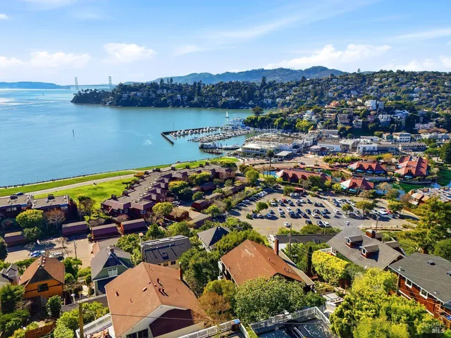 $1,850,000 | 1880-1882 Centro W Street, Tiburon, CA 94920