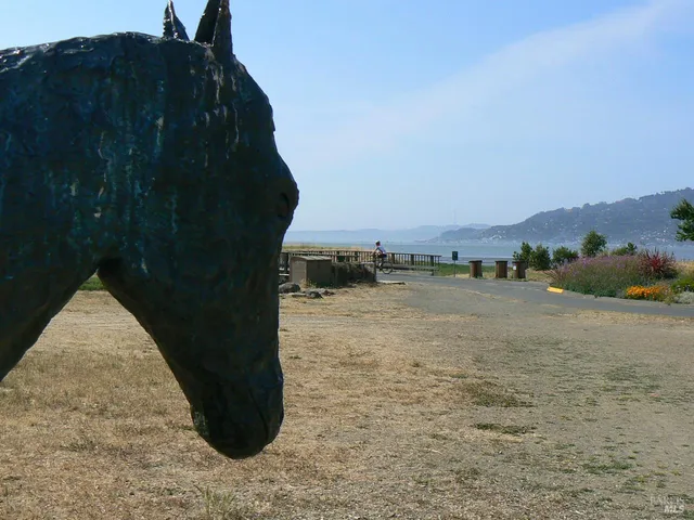 $1,850,000 | 1880-1882 Centro W Street, Tiburon, CA 94920