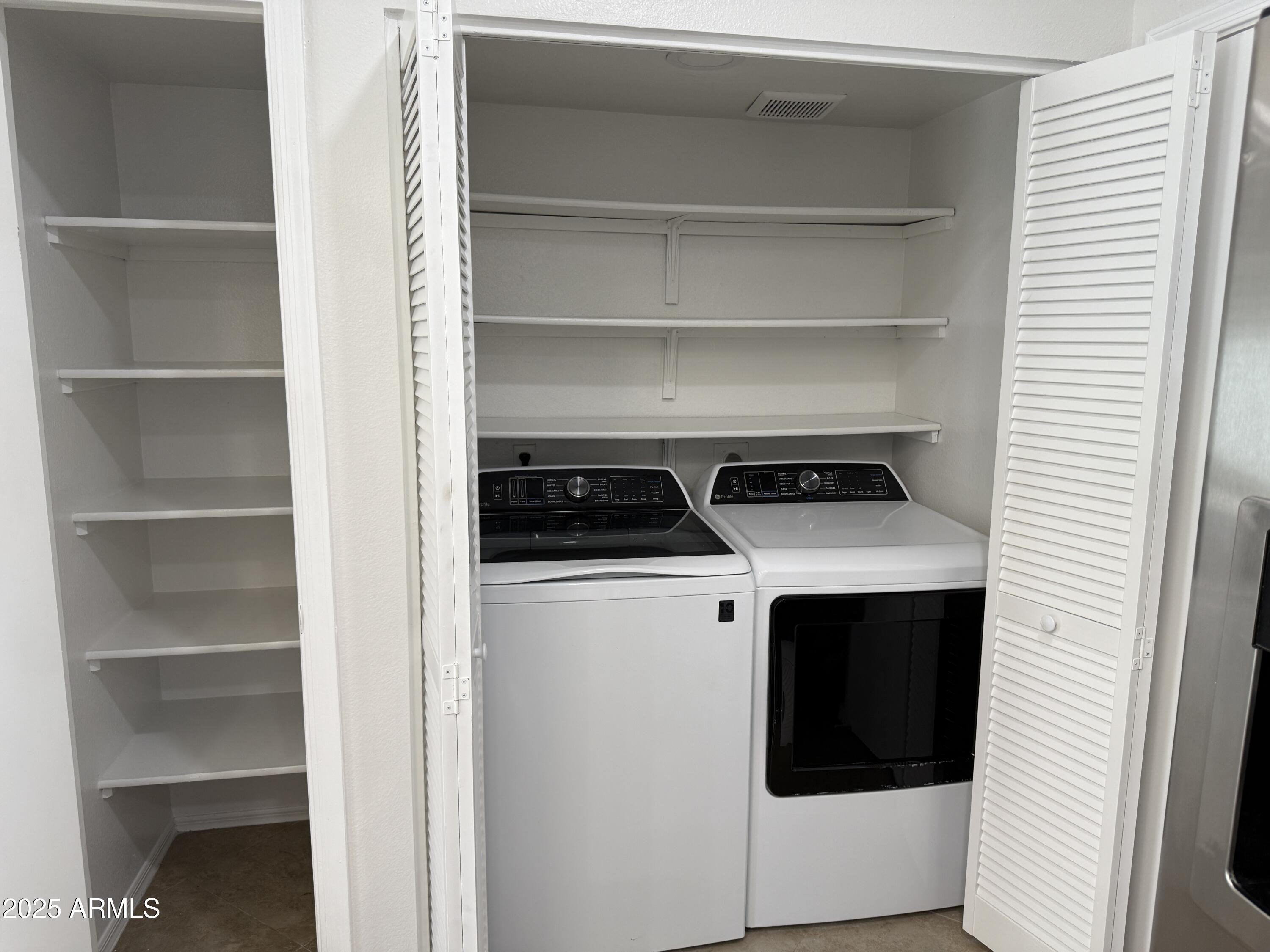 1213 East Tonto Lane Phoenix, AZ 85024 - Photo 11 of 19 a close view of utility room