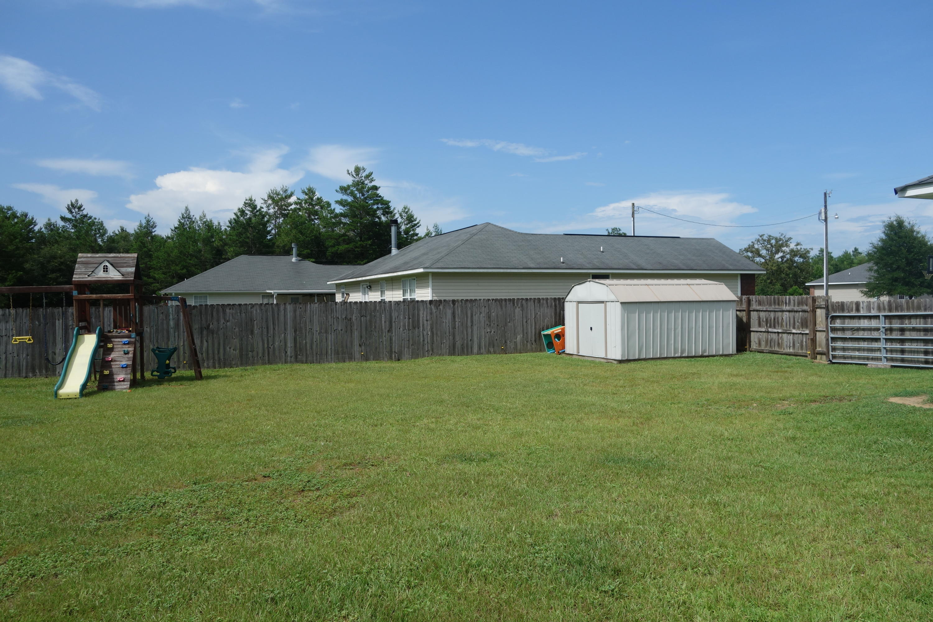 5044 Poinsetta Street Crestview, FL 32539 - Photo 17 of 18 Gallery Image 17