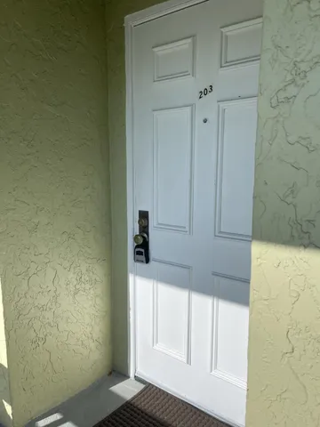 $1,850 | 1141 Calamondin Terrace, Unit 203, Delray Beach, FL 33445