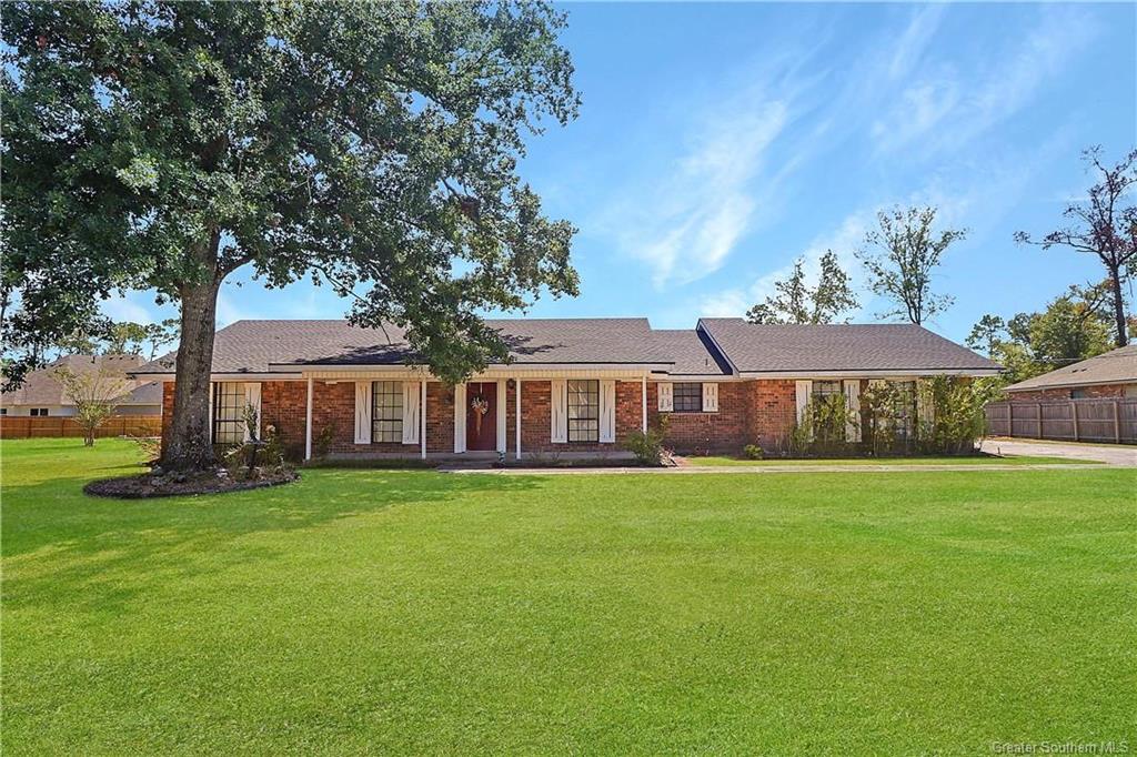 2112 Division Road Sulphur, LA 70663 - Photo 1 of 16 Gallery Image 1