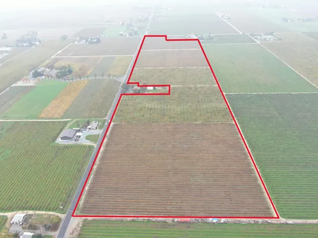 a view of outdoor space