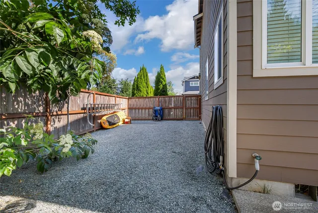 a view of a outdoor space