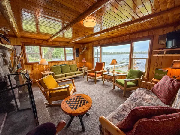 $5,000,000 | 1408 Turtle Lake Road, Gaylord, MI 49735