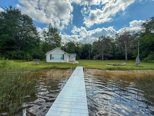 $5,000,000 | 1408 Turtle Lake Road, Gaylord, MI 49735