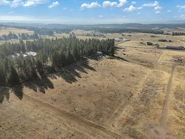 $349,900 | 1702 West Monroe Road, Colbert, WA 99005