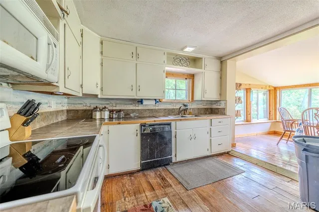 $319,000 | 82 Watermill Road, Buffalo, MO 65622