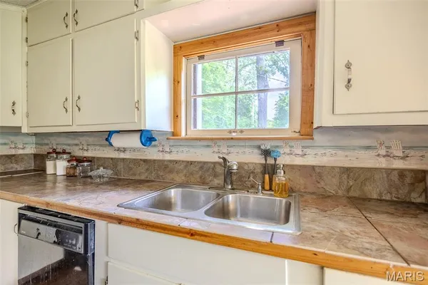 $299,900 | 82 Watermill Road, Buffalo, MO 65622