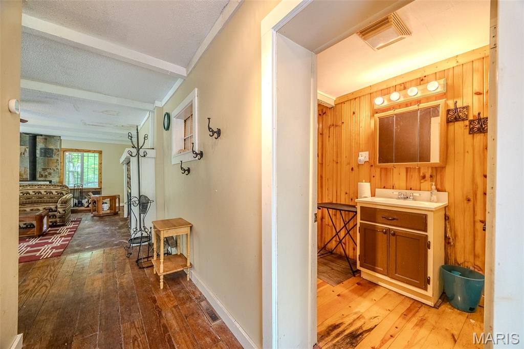 82 Watermill Road Buffalo, MO 65622 - Photo 4 of 66