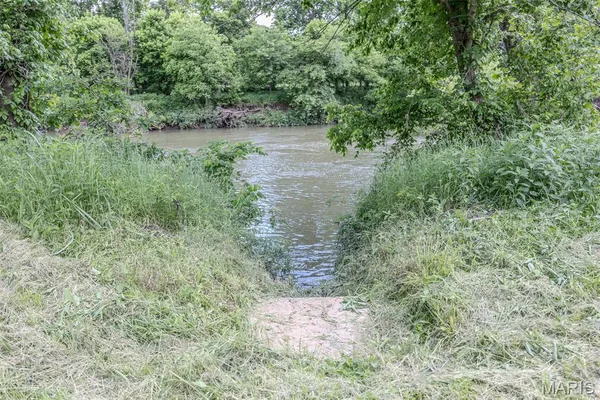 $299,900 | 82 Watermill Road, Buffalo, MO 65622