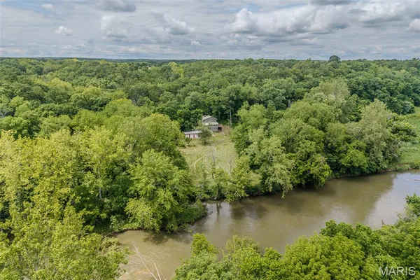 $299,900 | 82 Watermill Road, Buffalo, MO 65622