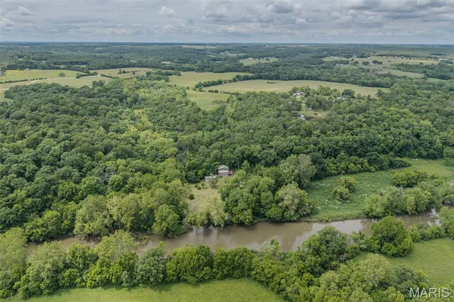 $319,000 | 82 Watermill Road, Buffalo, MO 65622