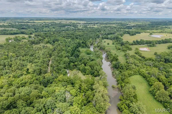 $299,900 | 82 Watermill Road, Buffalo, MO 65622