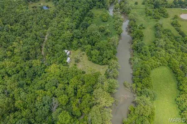 $299,900 | 82 Watermill Road, Buffalo, MO 65622