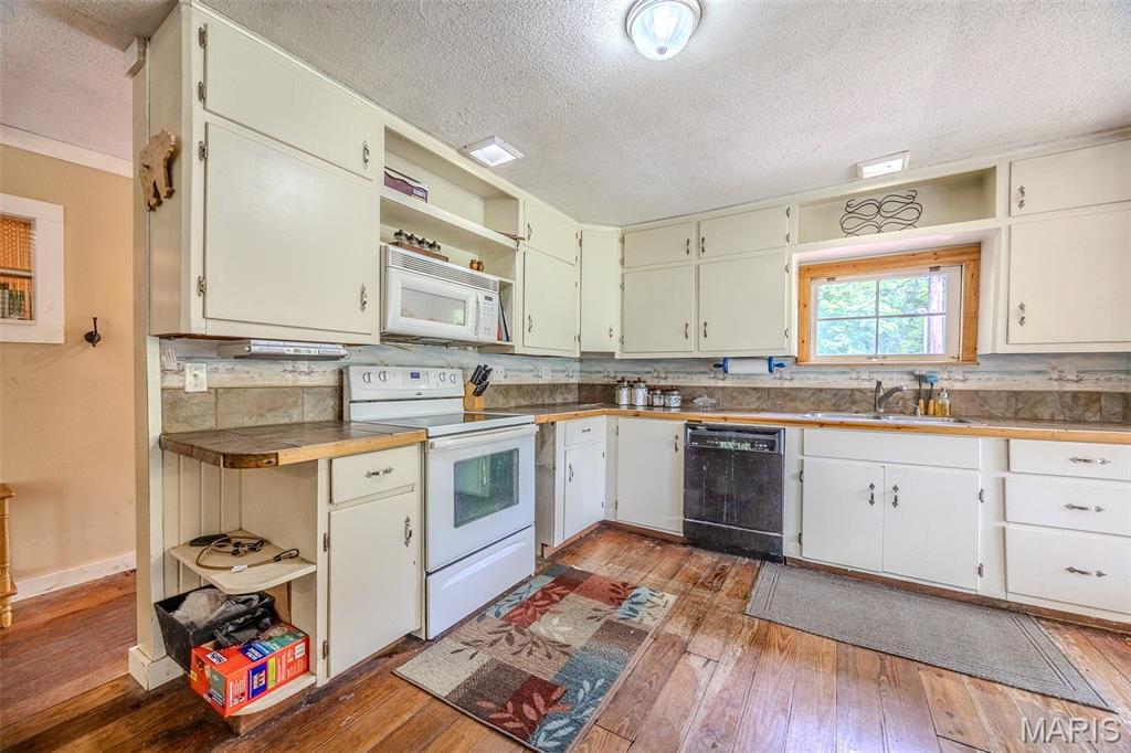 82 Watermill Road Buffalo, MO 65622 - Photo 10 of 66