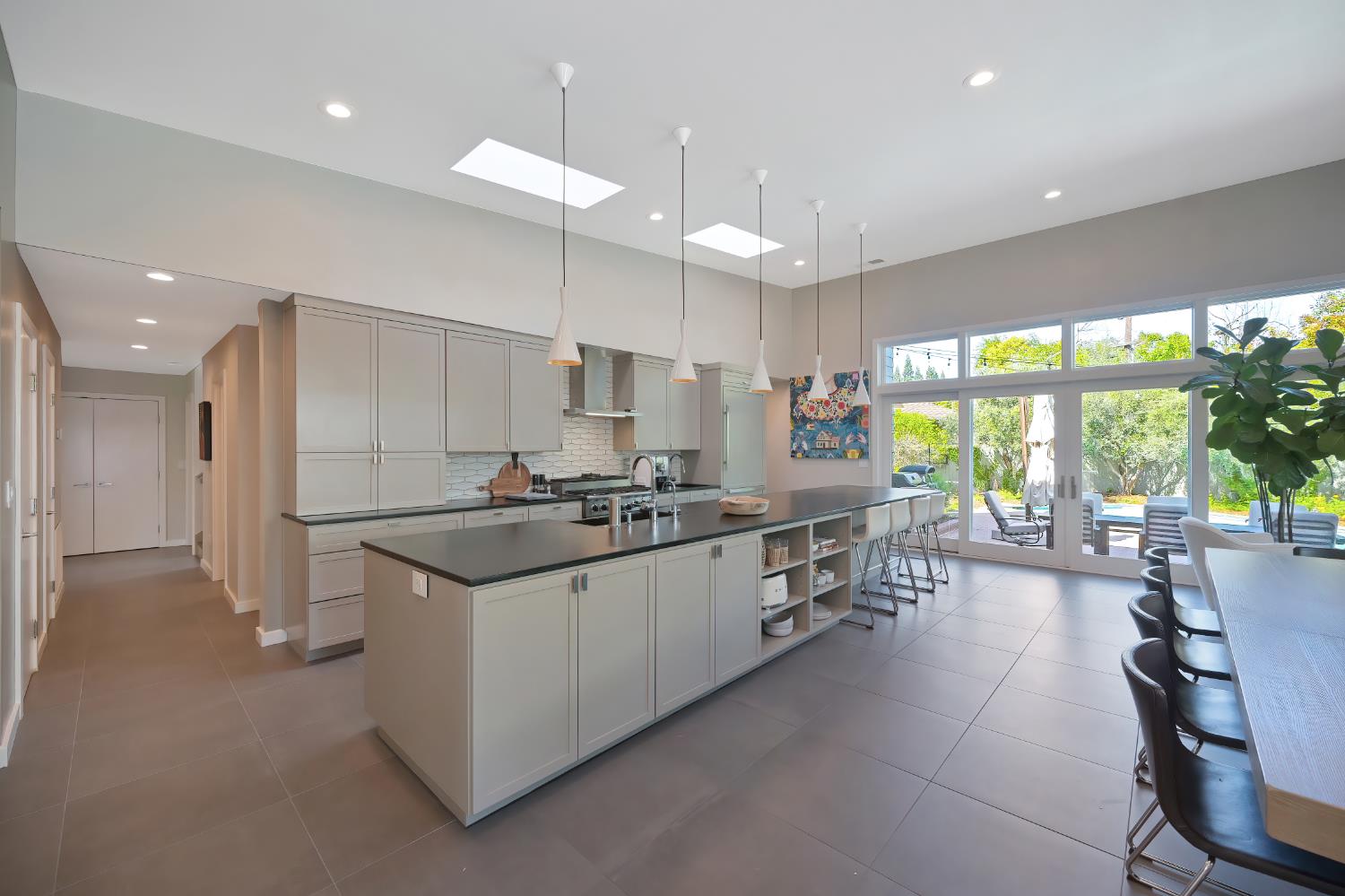 2701 Huntington Road Sacramento, CA 95864 - Photo 17 of 96