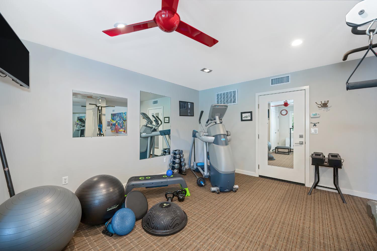 2701 Huntington Road Sacramento, CA 95864 - Photo 67 of 96