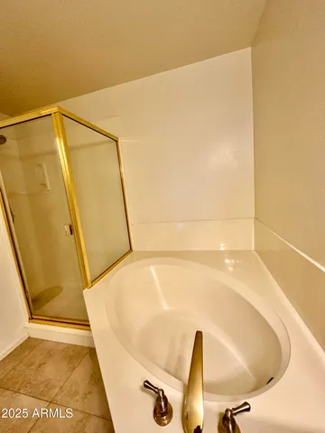 $3,300 | 11631 North 41st Street, Phoenix, AZ 85028