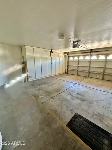 $3,300 | 11631 North 41st Street, Phoenix, AZ 85028