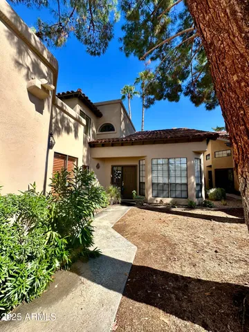 $3,300 | 11631 North 41st Street, Phoenix, AZ 85028