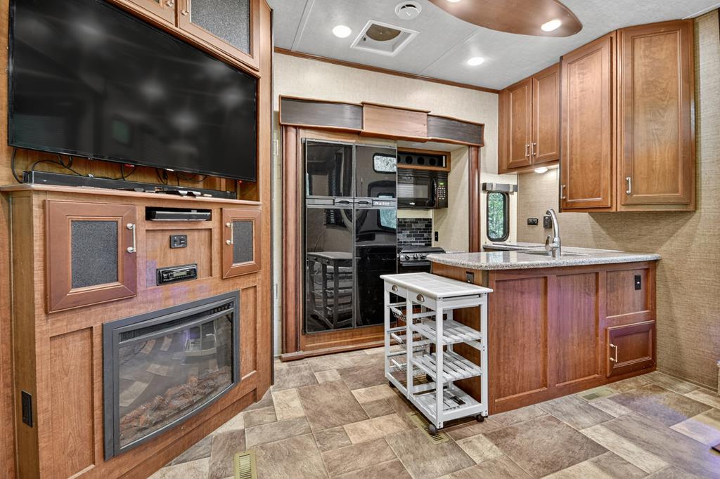 169 19th Street Ellijay, GA 30540 - Photo 11 of 33