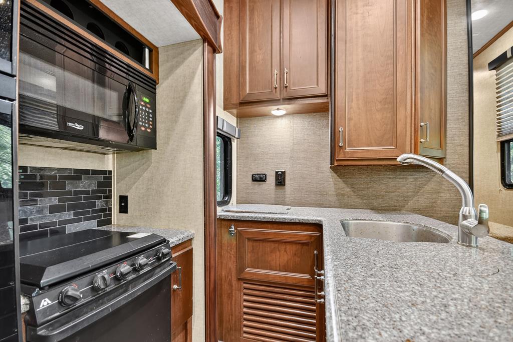 169 19th Street Ellijay, GA 30540 - Photo 14 of 33