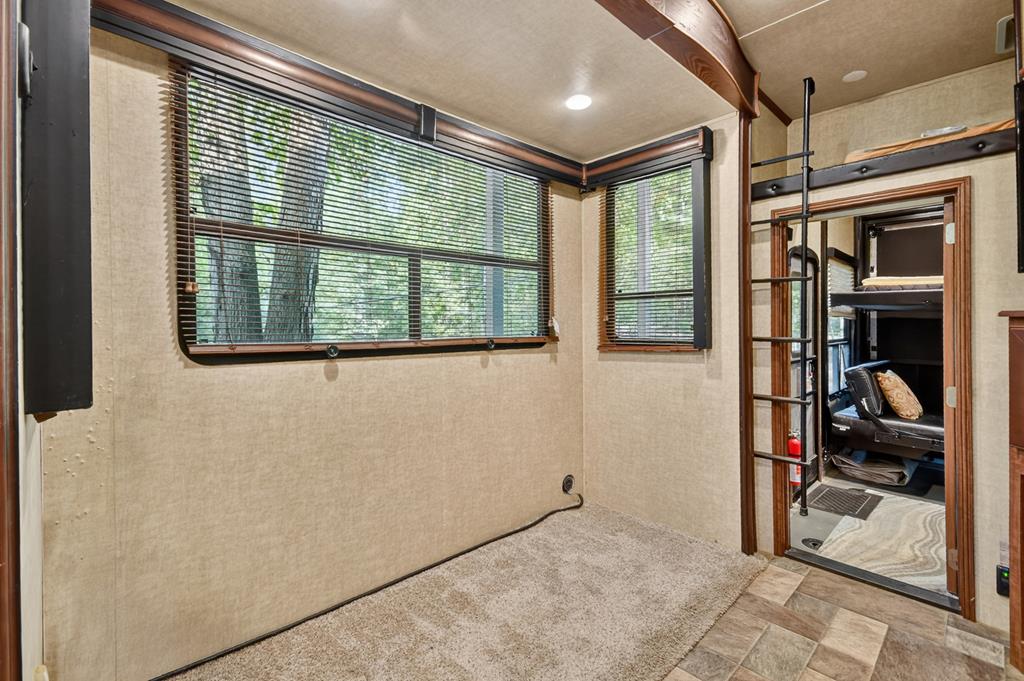 169 19th Street Ellijay, GA 30540 - Photo 16 of 33