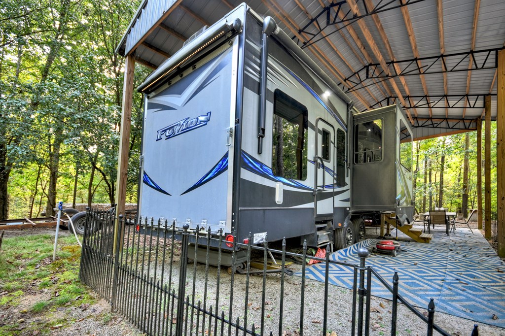 169 19th Street Ellijay, GA 30540 - Photo 5 of 33