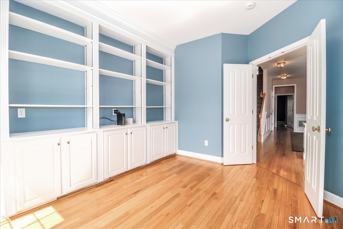 6 Carlson Ridge Court, Unit 6 New Milford, CT 06776 - Photo 4 of 36