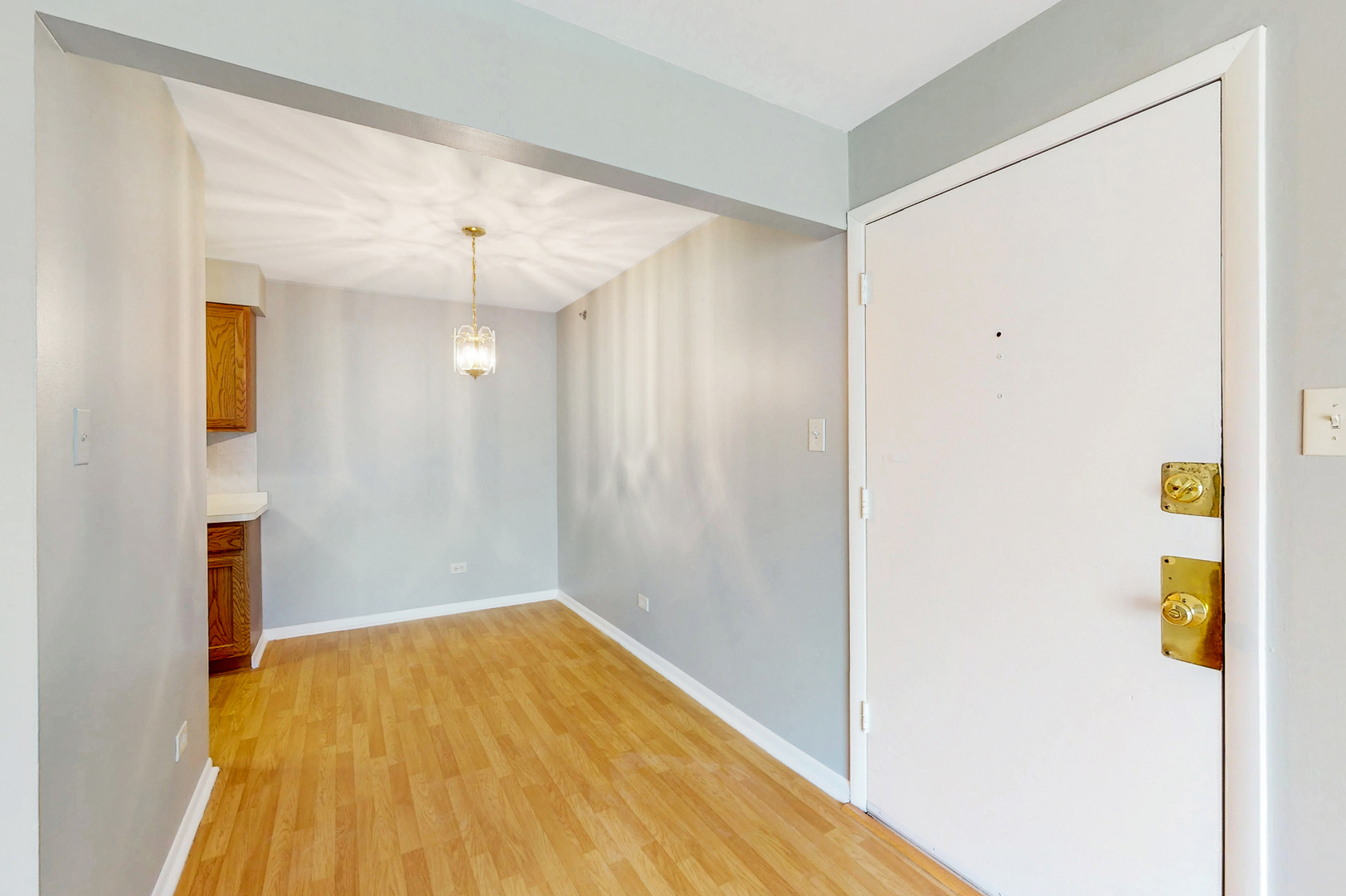 10320 South Ridgeland Avenue, Unit 301 Chicago Ridge, IL 60415 - Photo 8 of 35