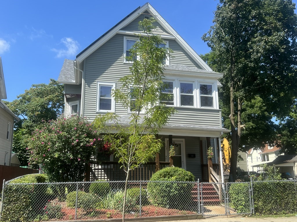 142 Marion Street Springfield, MA 01109 - Photo 8 of 11 Gallery Image 8