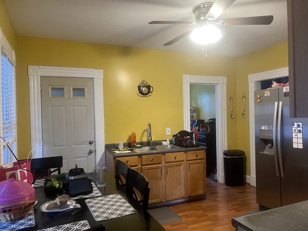 142 Marion Street Springfield, MA 01109 - Photo 9 of 11 Gallery Image 9